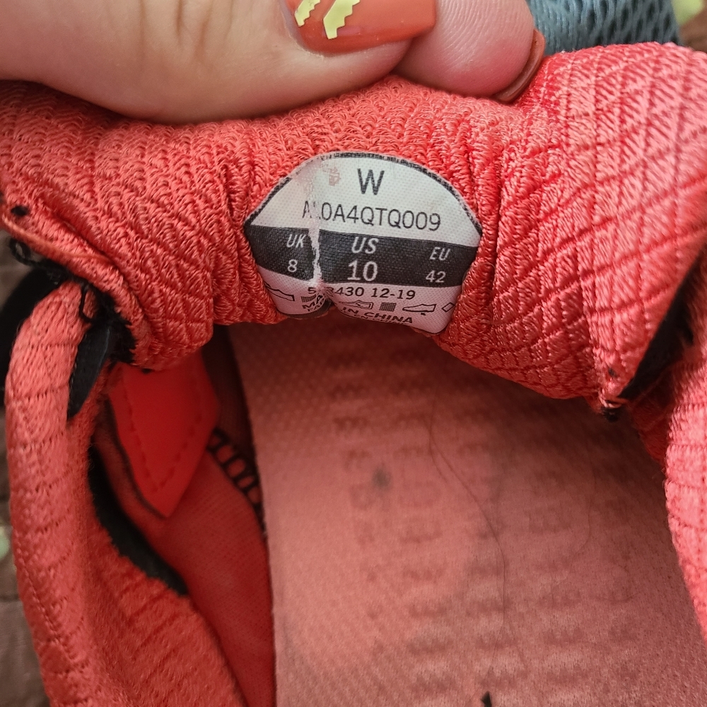 Altra - Picture 2 of 3